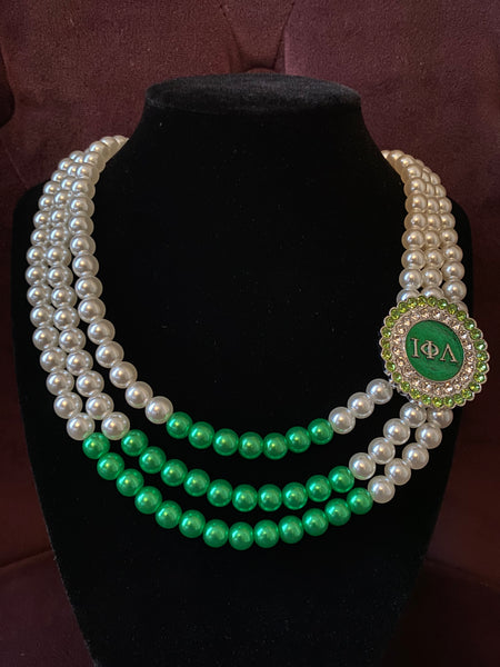 Iota Pearl Necklace